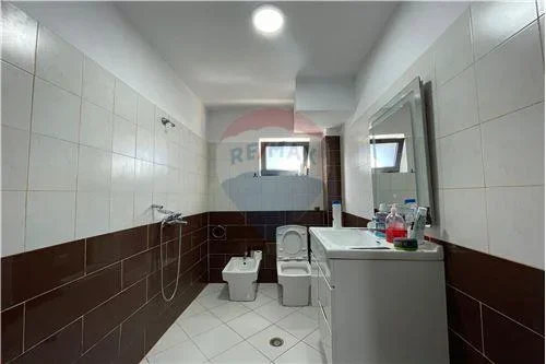 Tirane, jepet me qera apartament 1+1 Kati 4, 60 m² 400 € (Brryli - Materniteti i Ri, Shqipëri)