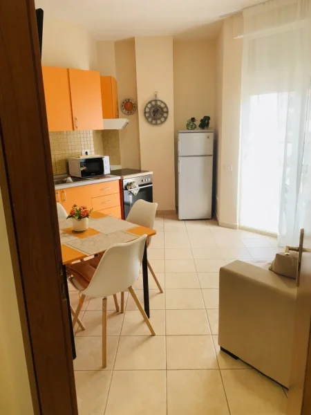 Golem, apartament Rruga e Gjuzve Pallati 12 Shkalla 1