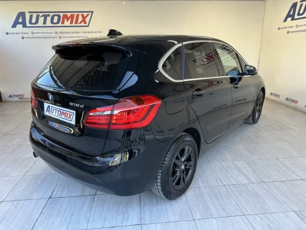 Tirane, shes makine BMW 218 Nafte, e zeze automatik Klima 191.000 km 12.900 €