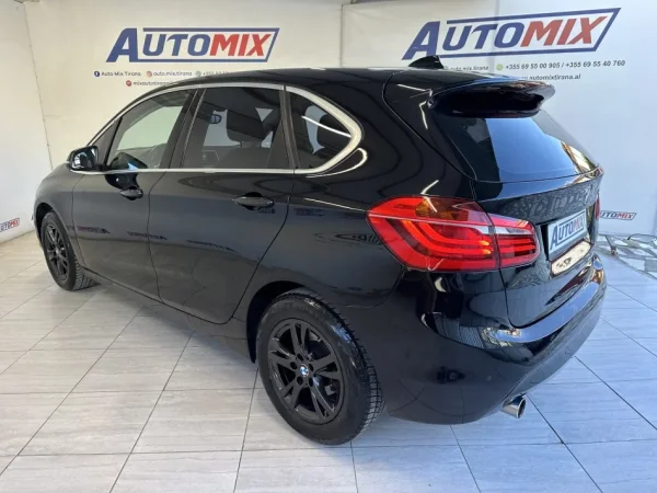 Tirane, shes makine BMW 218 Nafte, e zeze automatik Klima 191.000 km 12.900 €