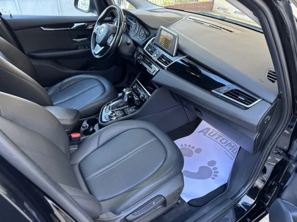 Tirane, shes makine BMW 218 Nafte, e zeze automatik Klima 191.000 km 12.900 €