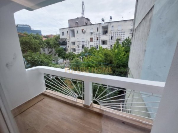 Tirane, shitet apartament 2+1 Kati 3, 58 m² 127.000 € (Mine Peza, përball Harry Fultz)