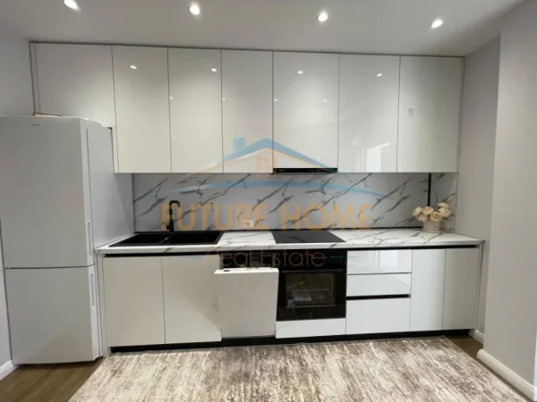 Tirane, jepet me qera apartament 2+1+Ballkon Kati 2, 70 m² 830 € (Rruga Durresit)