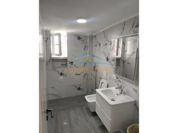 Tirane, shitet apartament 2+1 Kati 3, 64 m² 127.000 € (Rruga Mine Peza)