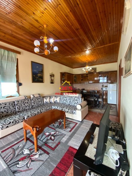Vlore, shitet shtepi Kati 2, 145.000 € (Topana)