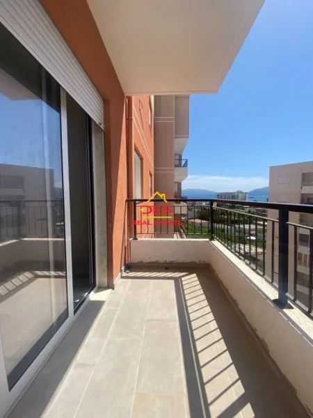 Vlore, shitet apartament 2+1 Kati 6, 115 m² 140.000 € (Rruga Pelivan Leskaj)