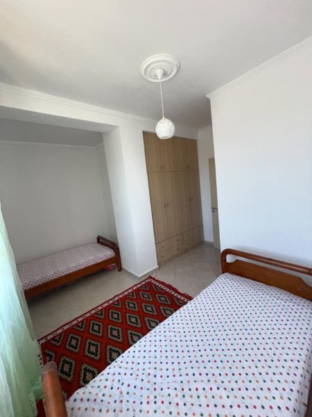 Tirane, jepet me qera apartament 2+1 Kati 5, 95 m² 400 € (yzberisht)