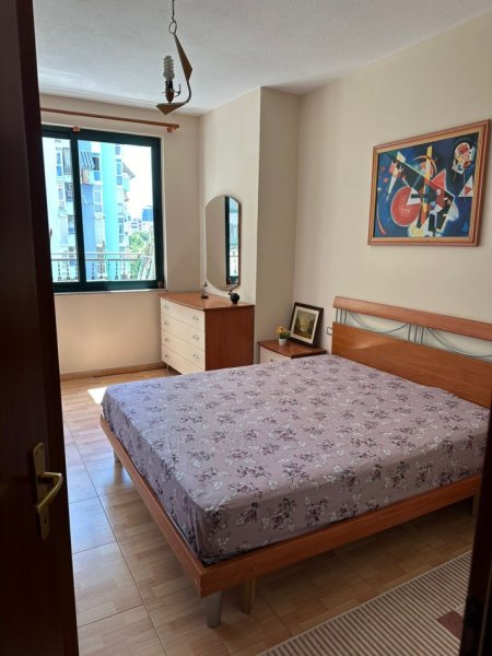 Tirane, jepet me qera apartament 1+1 Kati 5, 65 m² 451 € (Ish-ekspozita)