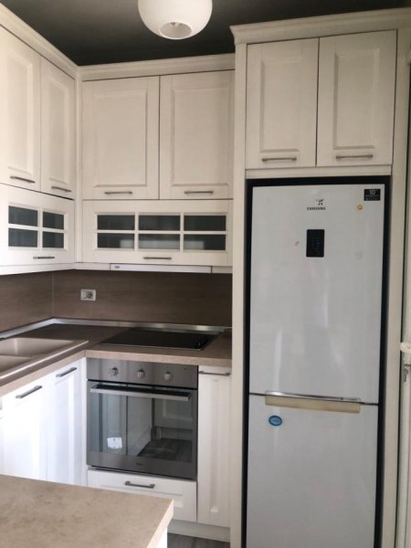 Tirane, jepet me qera apartament 2+1+Ballkon Kati 6, 85 m² 400 €
