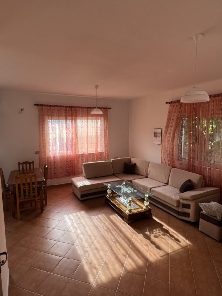 Tirane, jepet me qera shtepi 2+1+Ballkon Kati 1, 103 m² 350 € (Oso kuka tirane)