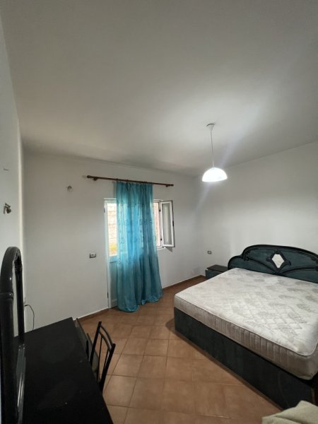 Tirane, jepet me qera shtepi 2+1+Ballkon Kati 1, 103 m² 350 € (Oso kuka tirane)