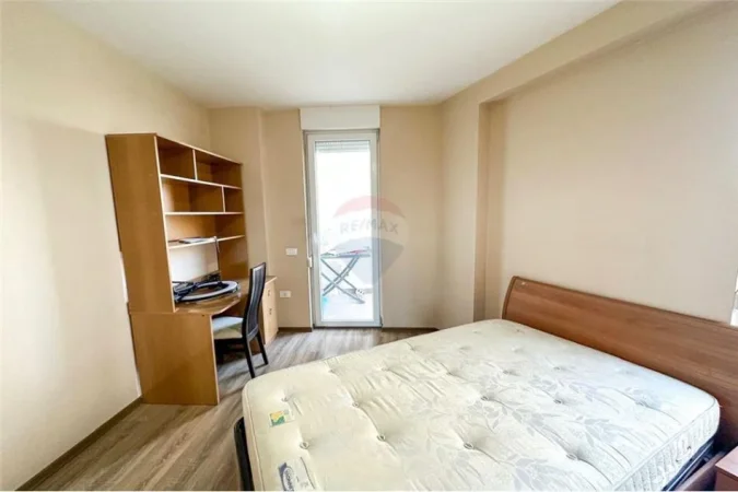 Tirane, jepet me qera apartament 2+1+Ballkon Kati 3, 100 m² 600 € (Kompleksi Magnet)