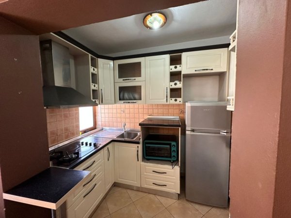 Tirane, jepet me qera apartament 2+1 Kati 3, 75 m² 450 € (Bukevardi zhan dark)