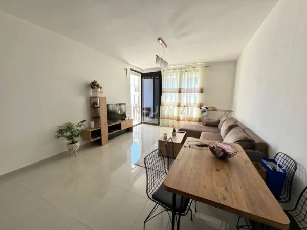 Tirane, jepet me qera apartament 1+1 Kati 2, 78 m² 500 € 