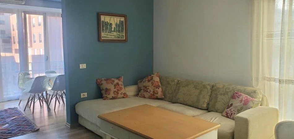 Tirane, jepet me qera apartament 2+1 Kati 3, 67 m² 600 € (Myslym Shyri)