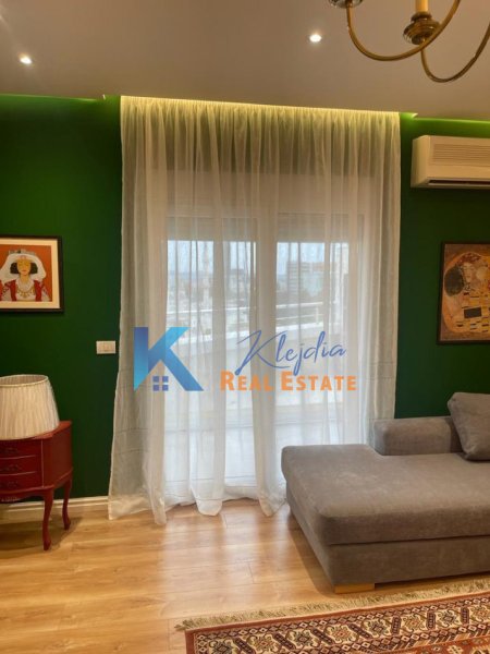 Tirane, jepet me qera apartament 1+1 Kati 9, 70 m² 800 € (Afer Shkolles se Baletit)