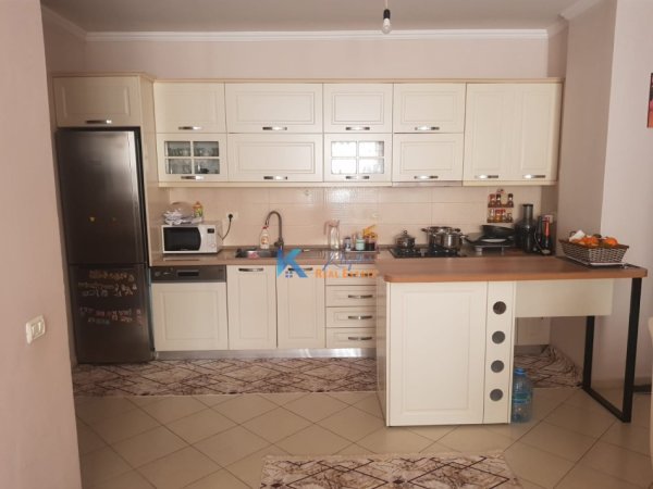 Tirane, jepet me qera apartament 2+1 Kati 4, 90 m² (Misto Mame, afer Hotel 7777)