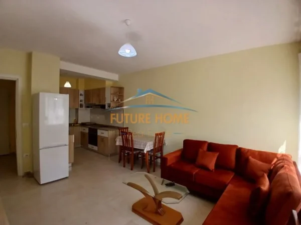 Tirane, jepet me qera apartament 1+1+Ballkon , 65 m² 350 € (ali demi)