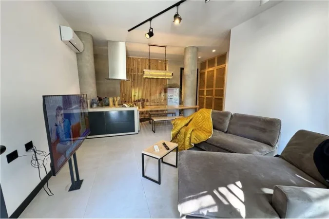 Durres, shitet apartament 2+1 Kati 1, 73 m² 250.000 € (Qerret)