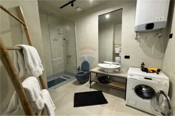 Durres, shitet apartament 2+1 Kati 1, 73 m² 250.000 € (Qerret)