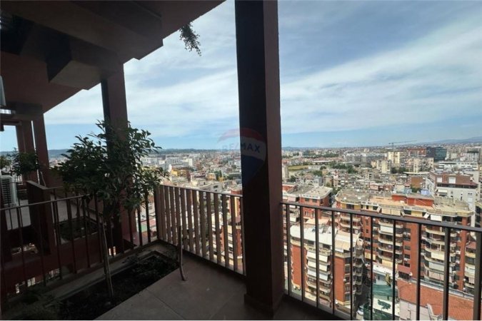 Tirane, jepet me qera zyre Kati 15, 114 m² 1.200 € (Rruga e kavajes)