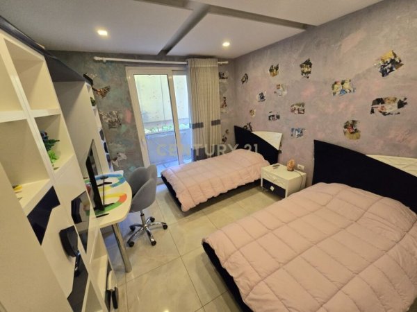 Tirane, shitet apartament 2+1 Kati 3, 107 m² 225.000 € (Liqeni i Thate)