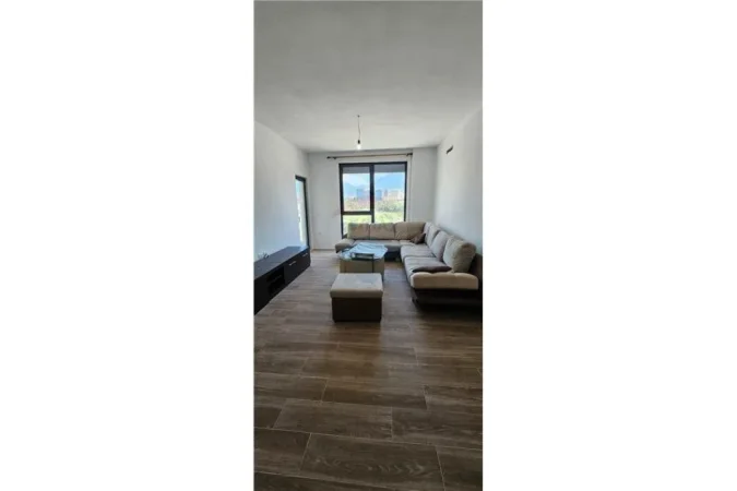 Tirane, jepet me qera apartament 2+1 , 78 m² 500 € (Xhanefizo Keko - Porcelan)