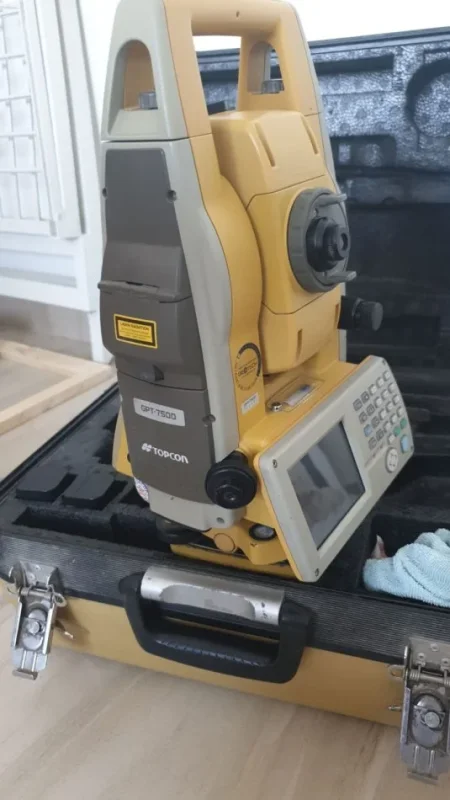 Tirane, shes pajisje te ndryshme TOTAL STATION TOPCON GT 7505