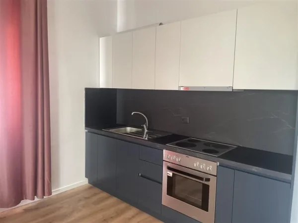 Tirane, jepet me qera apartament 2+1+Ballkon Kati 2, 85 m² 400 € (Astir , prane wellit)