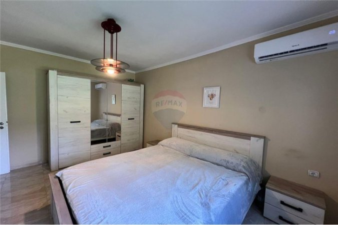 Tirane, jepet me qera apartament 2+1 Kati 1, 81 m² 700 € (Pazari i Ri, Rruga Tefta Tashko, 9-Kateshet)