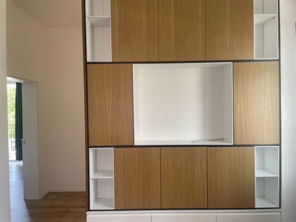 Tirane, jepet me qera shtepi 2+1+Ballkon Kati 2, 85 m² 400 € (Teodor Keko)
