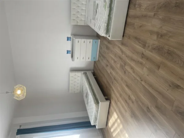 Tirane, jepet me qera shtepi 2+1+Ballkon Kati 2, 85 m² 400 € (Teodor Keko)