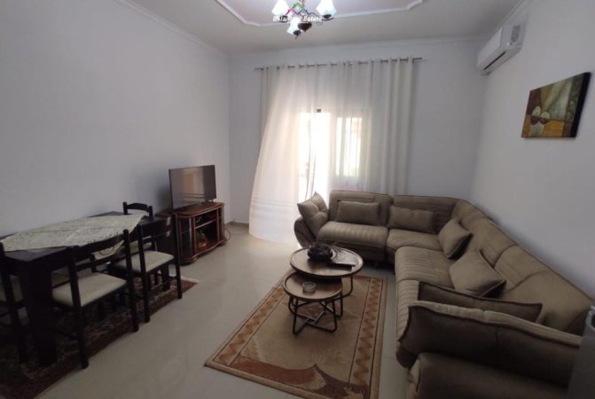 Tirane, jepet me qera apartament 1+1+BLK Kati 3, 70 m² 500 Euro (rruga e elbasanit)