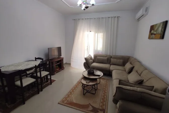 Tirane, jepet me qera apartament 1+1+BLK Kati 3, 70 m² 500 Euro (rruga e elbasanit)