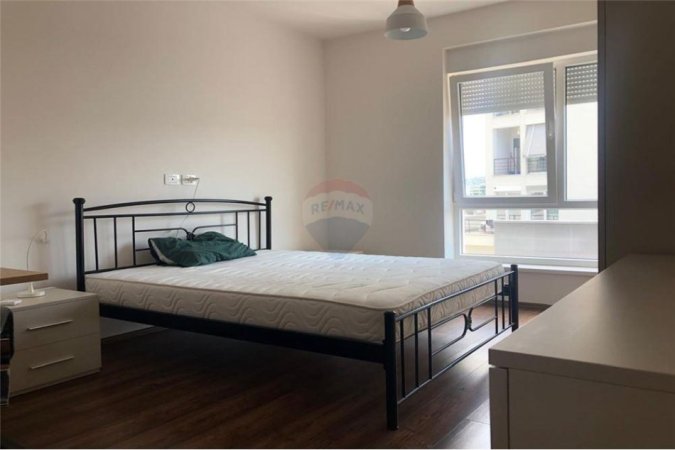 jepet me qera apartament 1+1 Kati 8, 95 m² 600 € (Rruga Frosina Plaku)