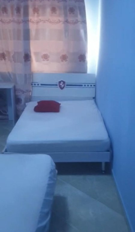 Tirane, jepet me qera apartament 2+1 Kati 3, 110 m² 300 € (Kamez)
