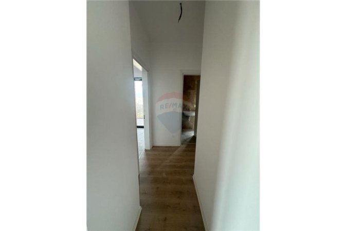 Tirane, jepet me qera apartament 3+1 Kati 15, 114 m² 1.200 € (Rruga e Kavajes)