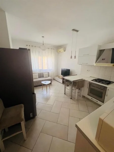 Tirane, jepet me qera apartament 1+1+Ballkon Kati 4, 50 m² 500 € (Teodor Keko)