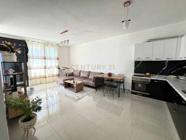Tirane, jepet me qera apartament 1+1 Kati 2, 78 m² 500 € (LIQENI I THATE)