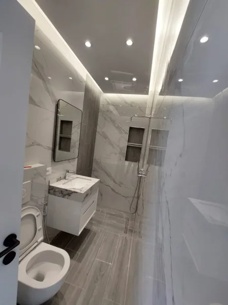 Tirane, shitet apartament 2+1 Kati 10, 100 m² 215.000 € (Rr. Barrikadave)