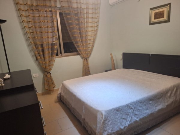 Tirane, jepet me qera apartament 2+1+Ballkon Kati 6, 92 m² 550 € (zogu i zi)