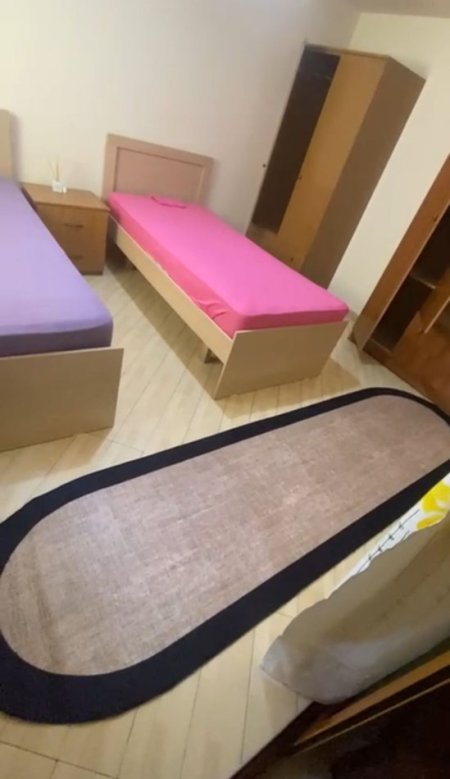 Tirane, jepet me qera apartament 1+1 Kati 2, 50 m² 350 € (Myslym Shyri)
