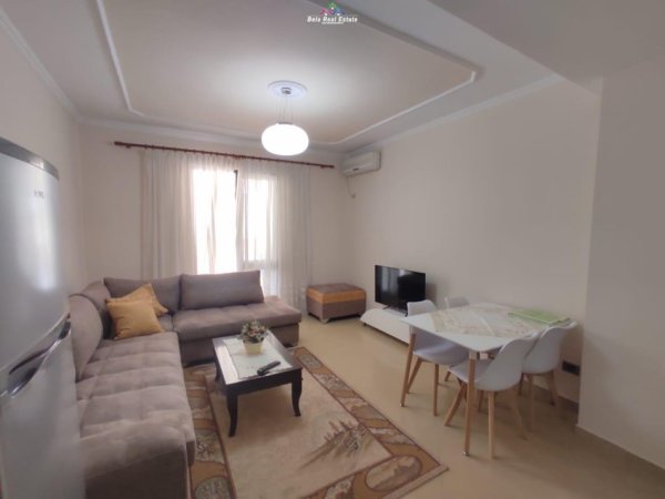 Tirane, jepet me qera apartament 1+1+Ballkon Kati 3, 70 m² 500 € (SHKOLLA E BALETIT)