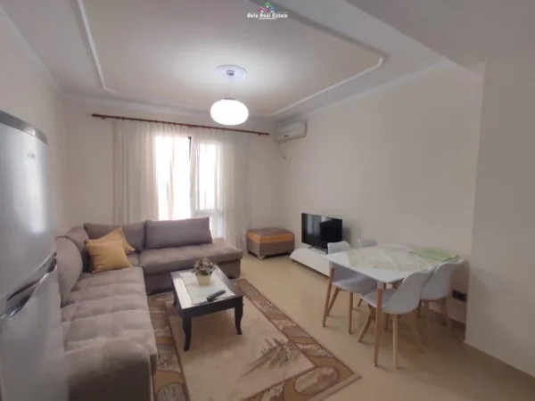 Tirane, jepet me qera apartament 1+1+Ballkon Kati 3, 70 m² 500 € (SHKOLLA E BALETIT)
