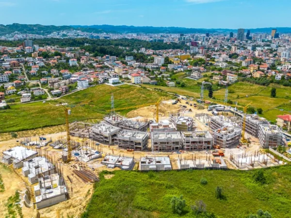 Tirane, shitet Vile 3 Katshe Kati 3, 196 m² 360.000 € (Rruga e Turdive)