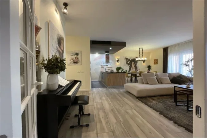 Tirane, jepet me qera apartament 2+1+Ballkon Kati 6, 110 m² 1.300 € (Kompleksi Delijorgji)