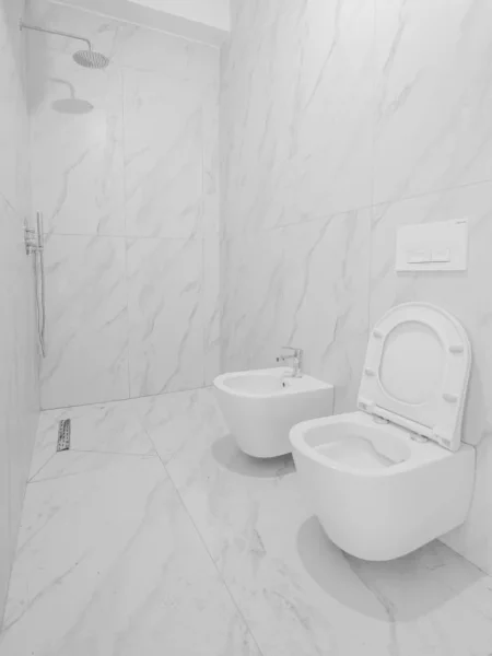 Shqiperi, shitet apartament 1+1 Kati 1, 62 m² 75.000 € (Rruga Pasho Hysa)