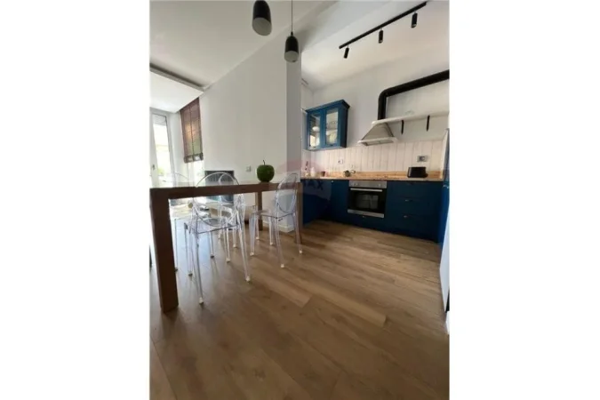 Tirane, jepet me qera apartament 2+1 Kati 2, 100 m² 1.000 € (Hamdi Sina)