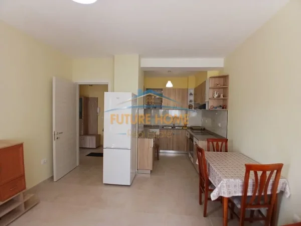 Tirane, jepet me qera apartament 1+1 Kati 3, 66 m² 350 € (Ali Demi)