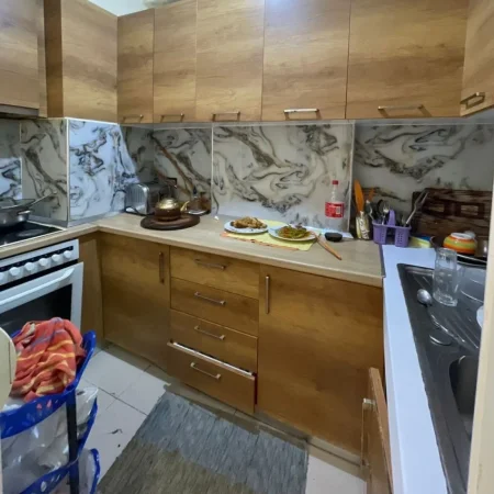 Tirane, shitet apartament 2+1 , 110 m² 129.000 € (Fresk)
